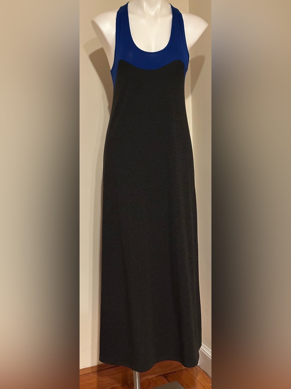 GABRIELLA ROCHA Blue & Dark Gray Maxi Dress
Sz S